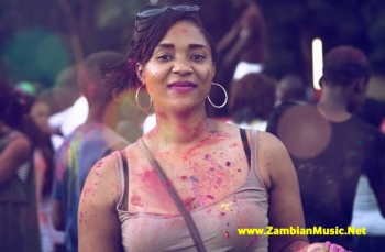 Zambian Artist - Wacheda Finally Returns To Her Village To Premier Her New Video